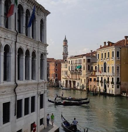 Gondola Show Apartment Venice Exterior photo