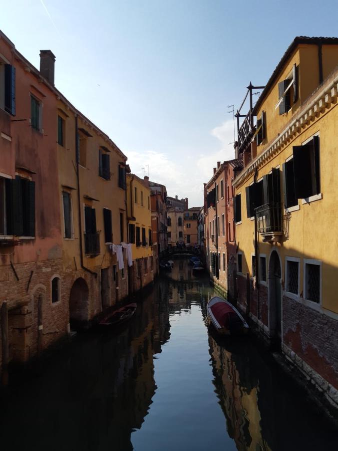 Gondola Show Apartment Venice Exterior photo